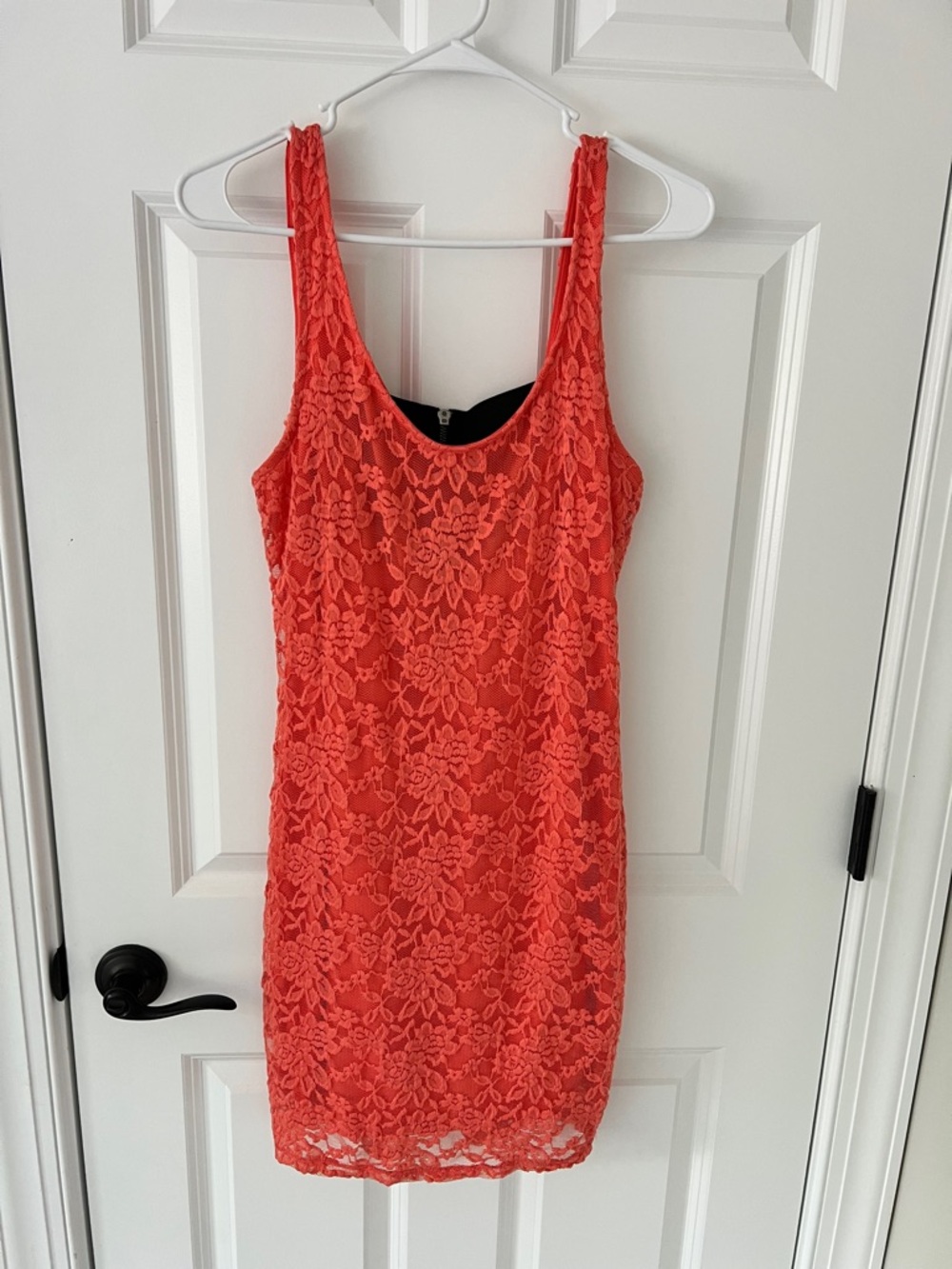 Material Girl Coral Sleeveless Bodycon Cocktail Dress Size L Fits Like 6/8